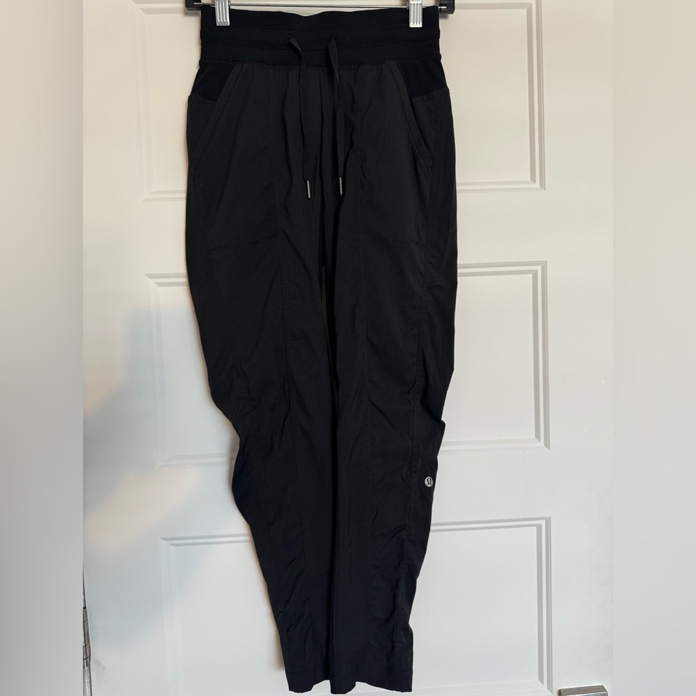 lululemon athletica - Street To Studio Pant II Black - Water-repellent - Size 2 - Picture 4 of 14